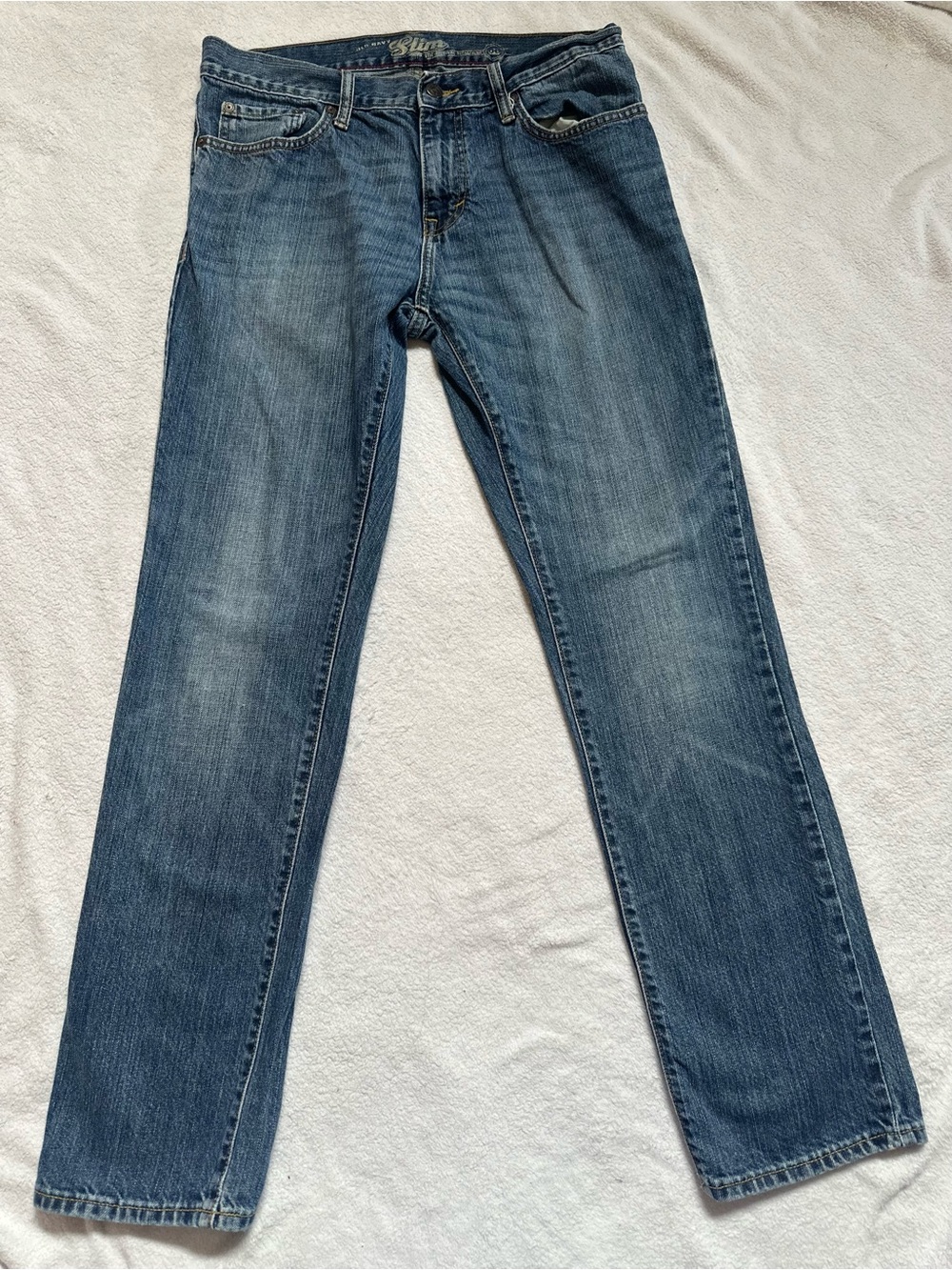 Old Navy Men's Straight Jeans in Medium Blue Wash